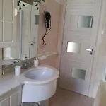 Domus Gaia Bed & Breakfast 3*