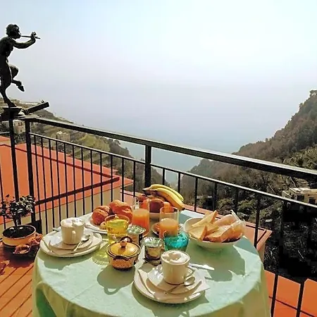 Bed and Breakfast Domus Gaia Αμάλφι
